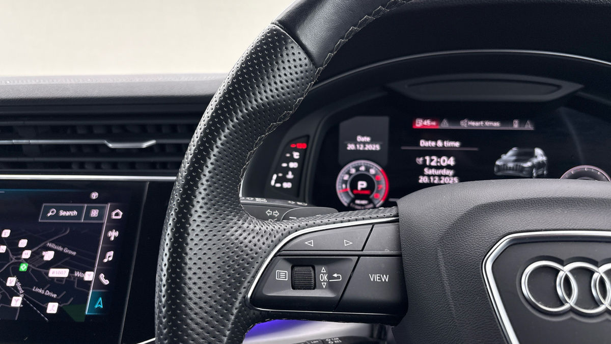Audi Q7 Image 13