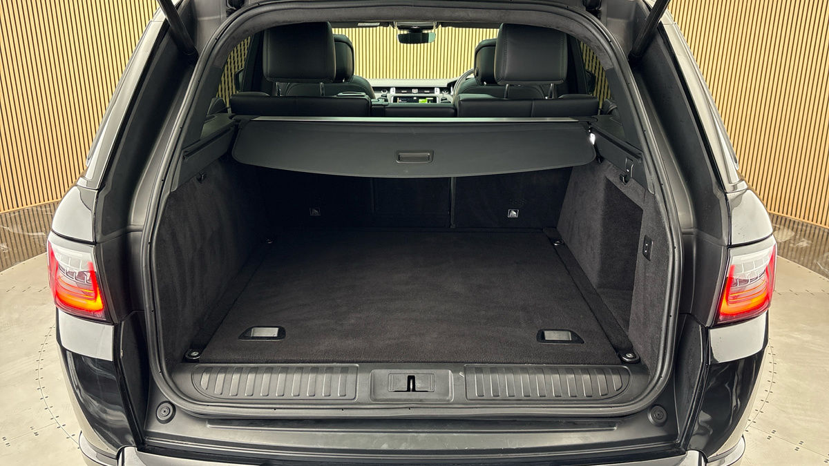 Land Rover Range Rover Sport Image 11