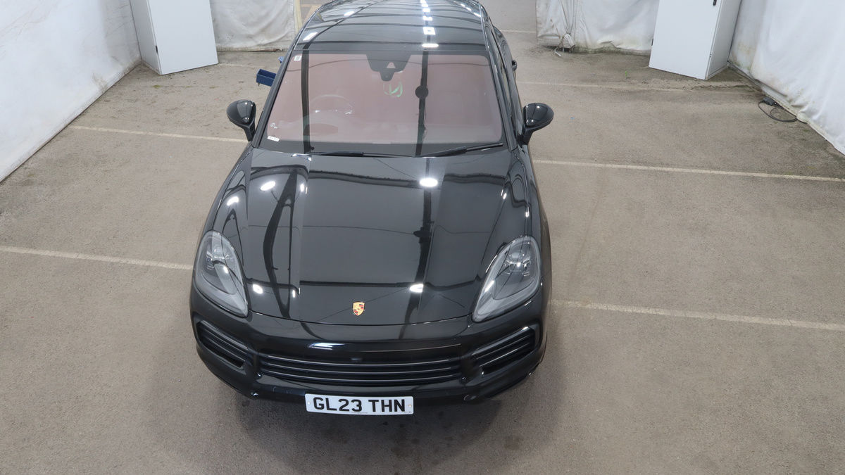 Porsche Cayenne Image 7