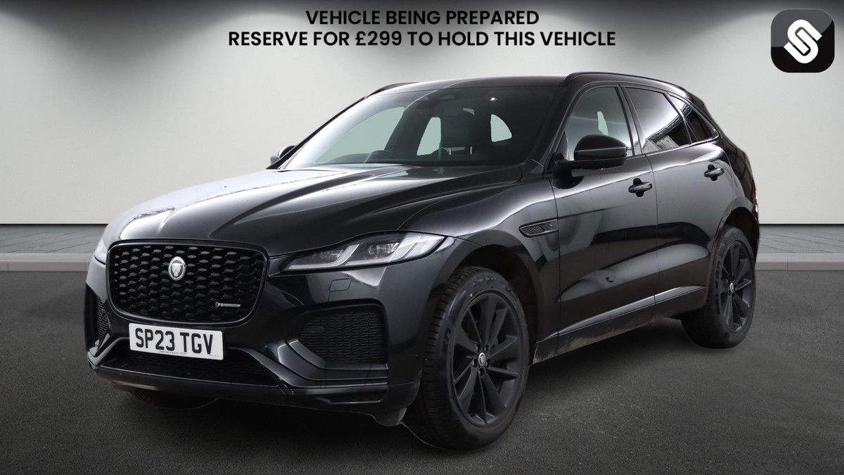 Jaguar F-PACE Image 2