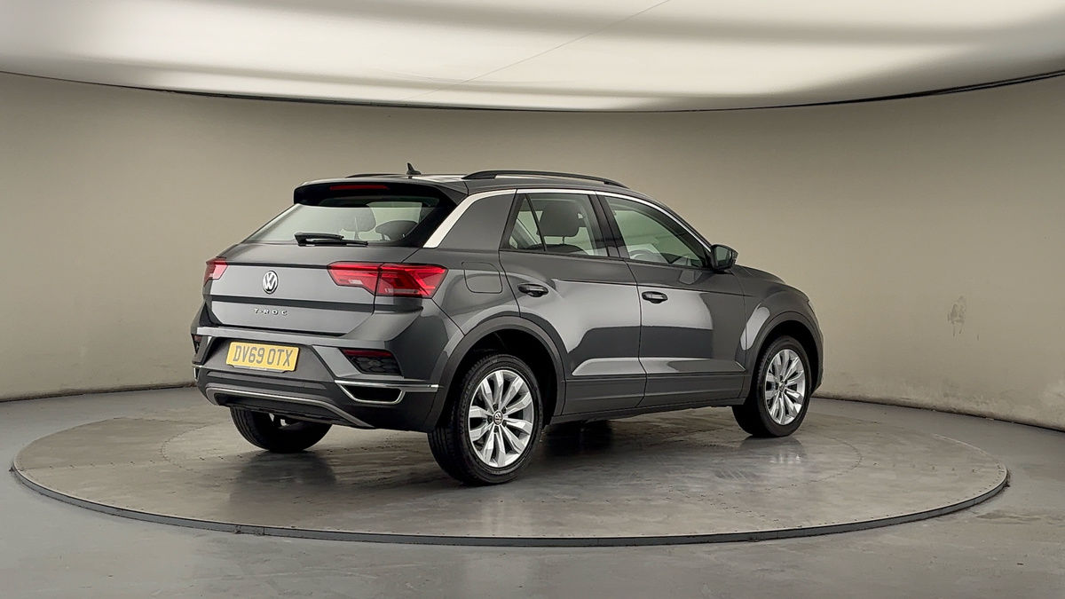 Volkswagen T-Roc Image 21
