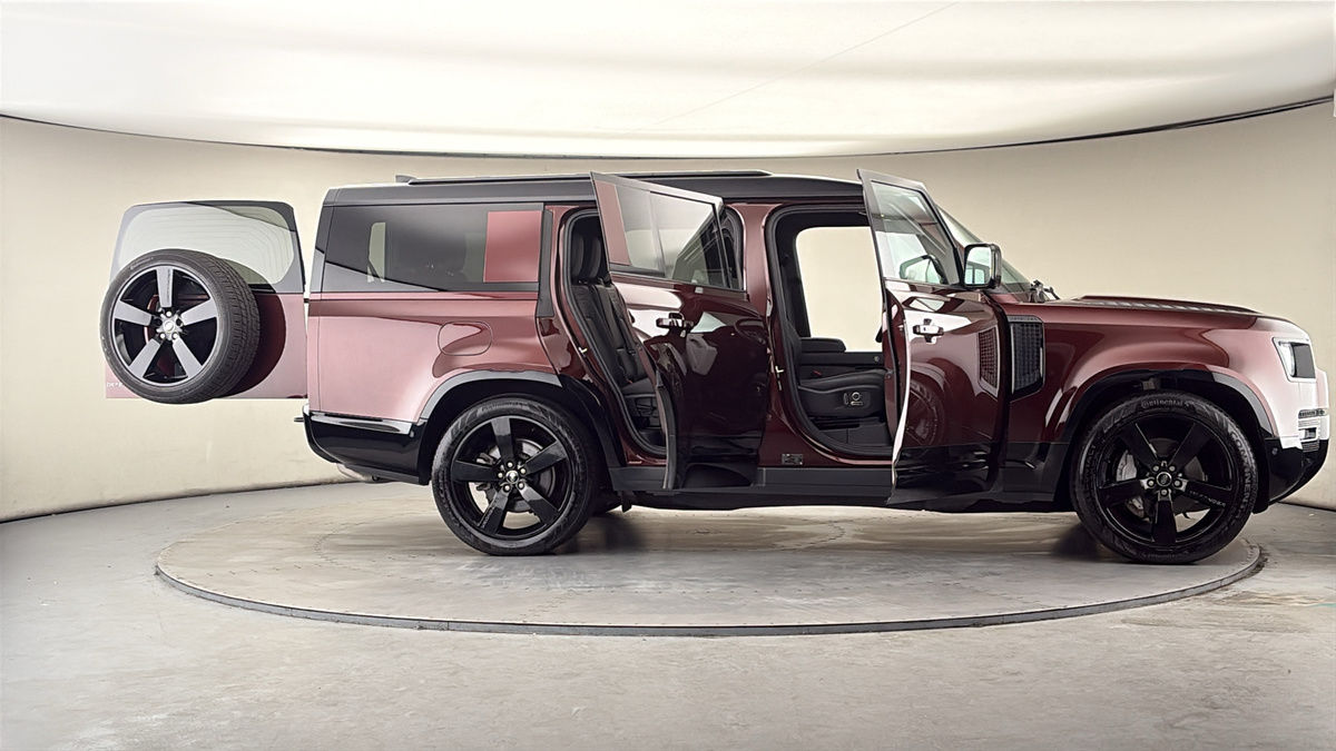 More views of Land Rover Defender 130