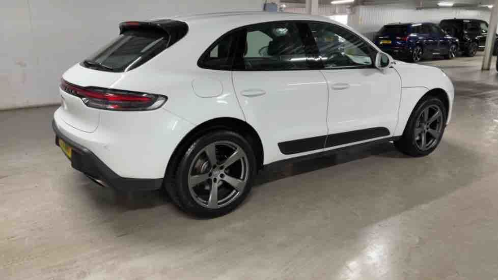 More views of Porsche Macan