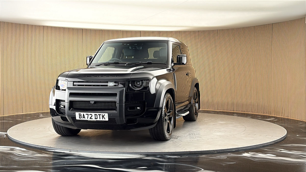 More views of Land Rover Defender 90