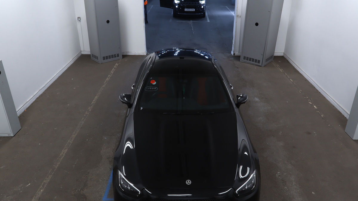 Mercedes-Benz E Class Image 7