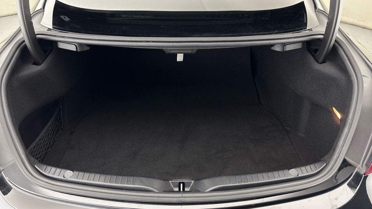 Mercedes-Benz C Class Image 11