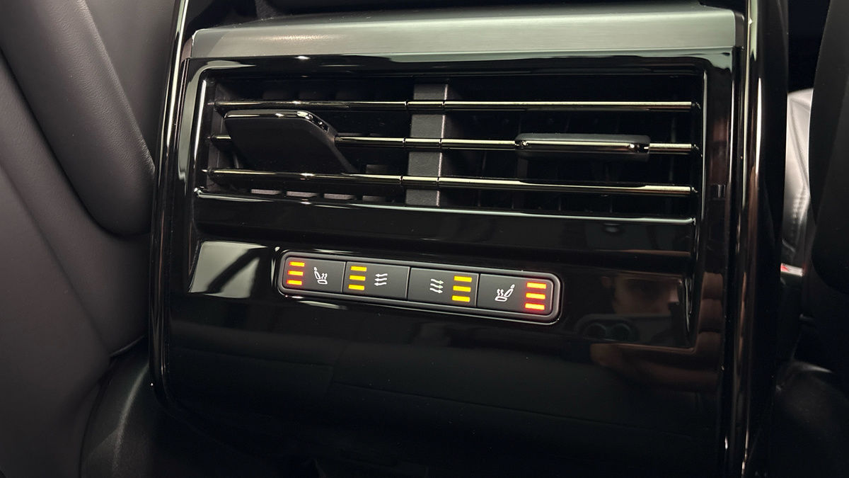Land Rover Range Rover Sport Image 27