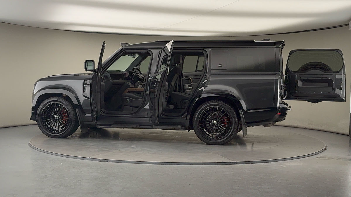 More views of Land Rover Defender 130