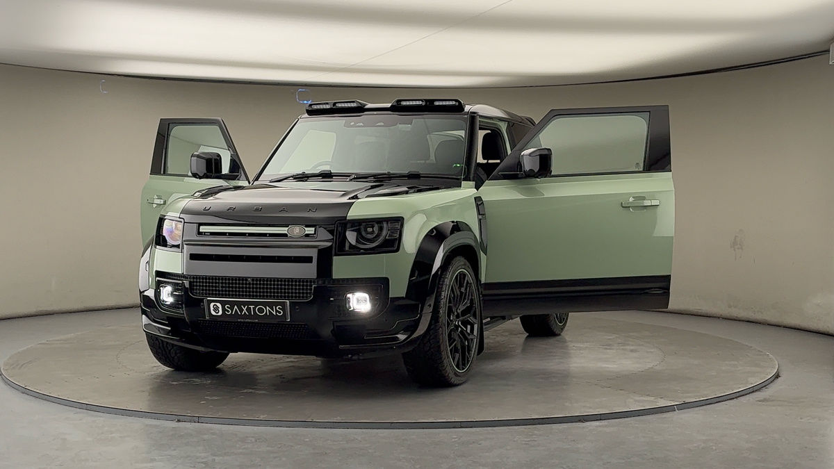 More views of Land Rover Defender 90