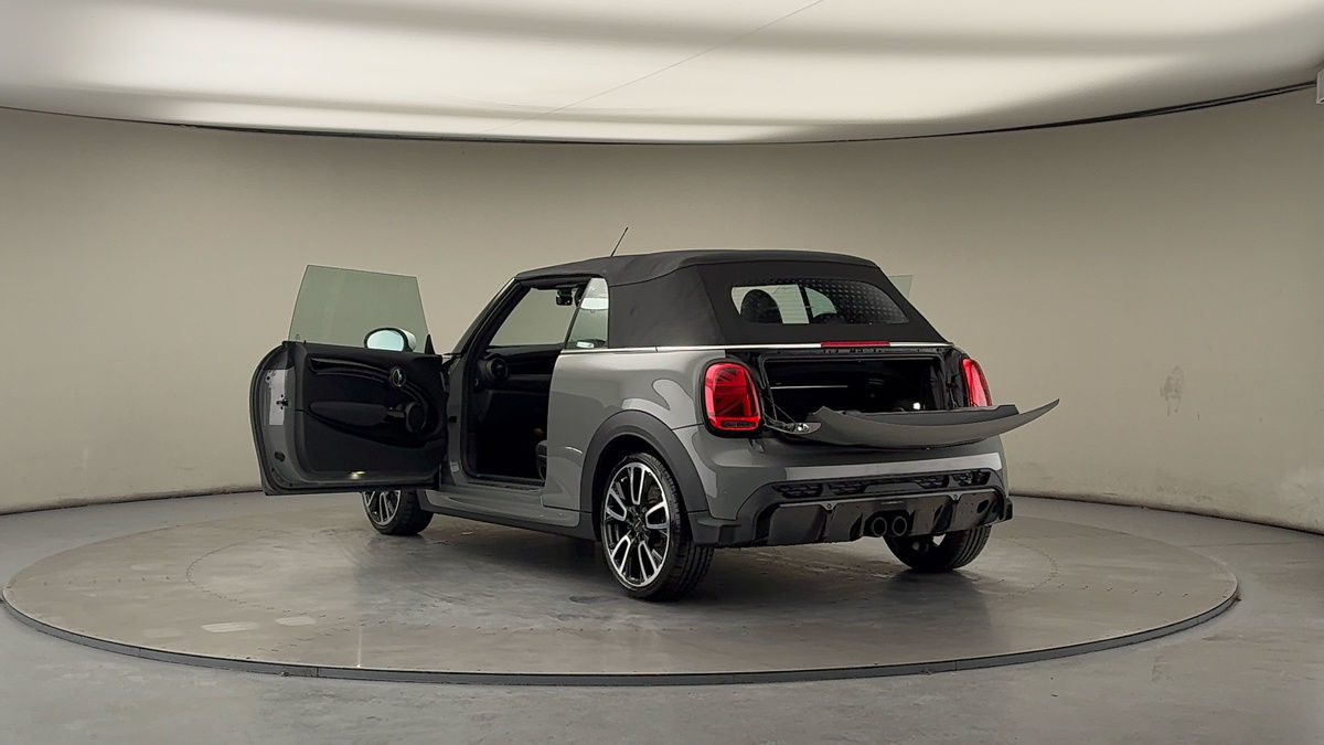 MINI Convertible Image 23