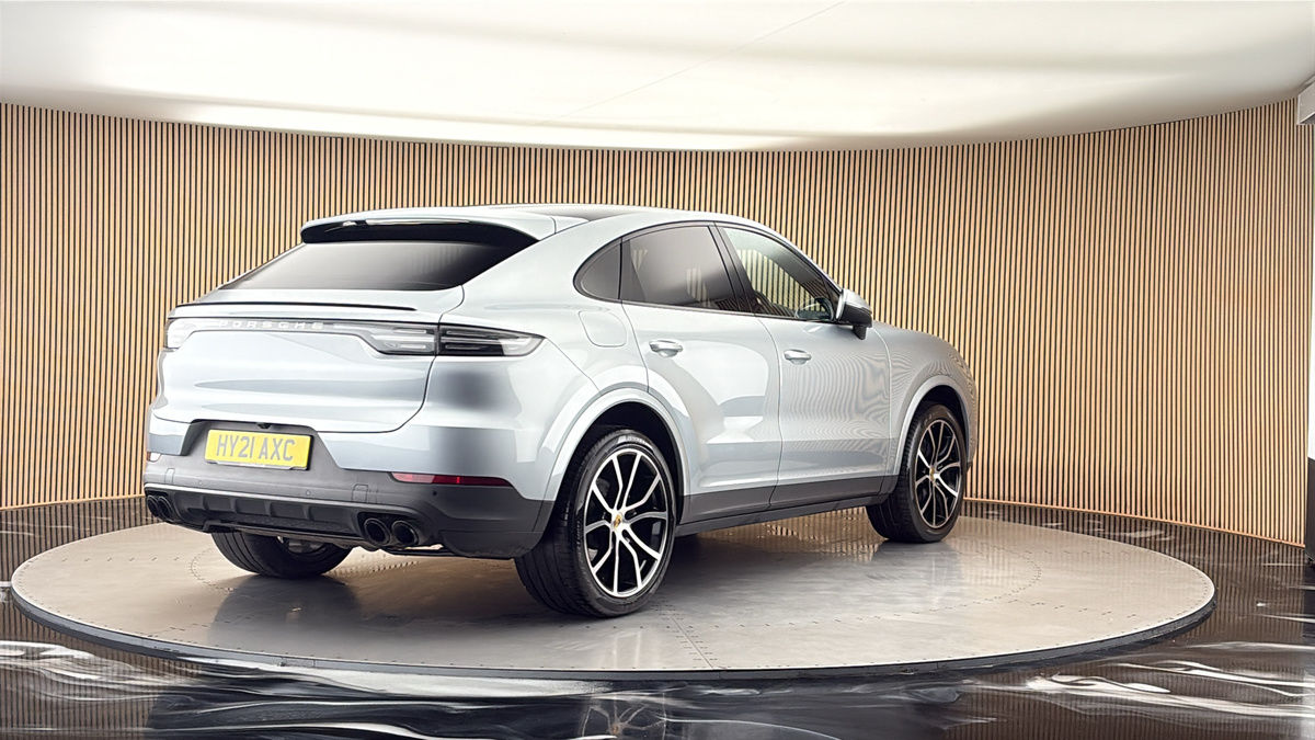 More views of Porsche Cayenne