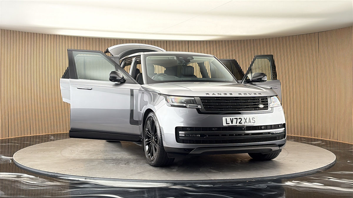 More views of Land Rover Range Rover