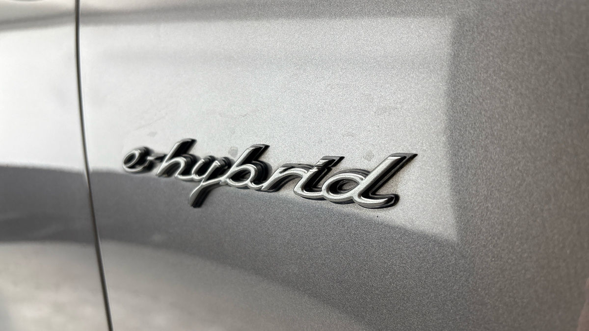 Porsche Cayenne Image 32