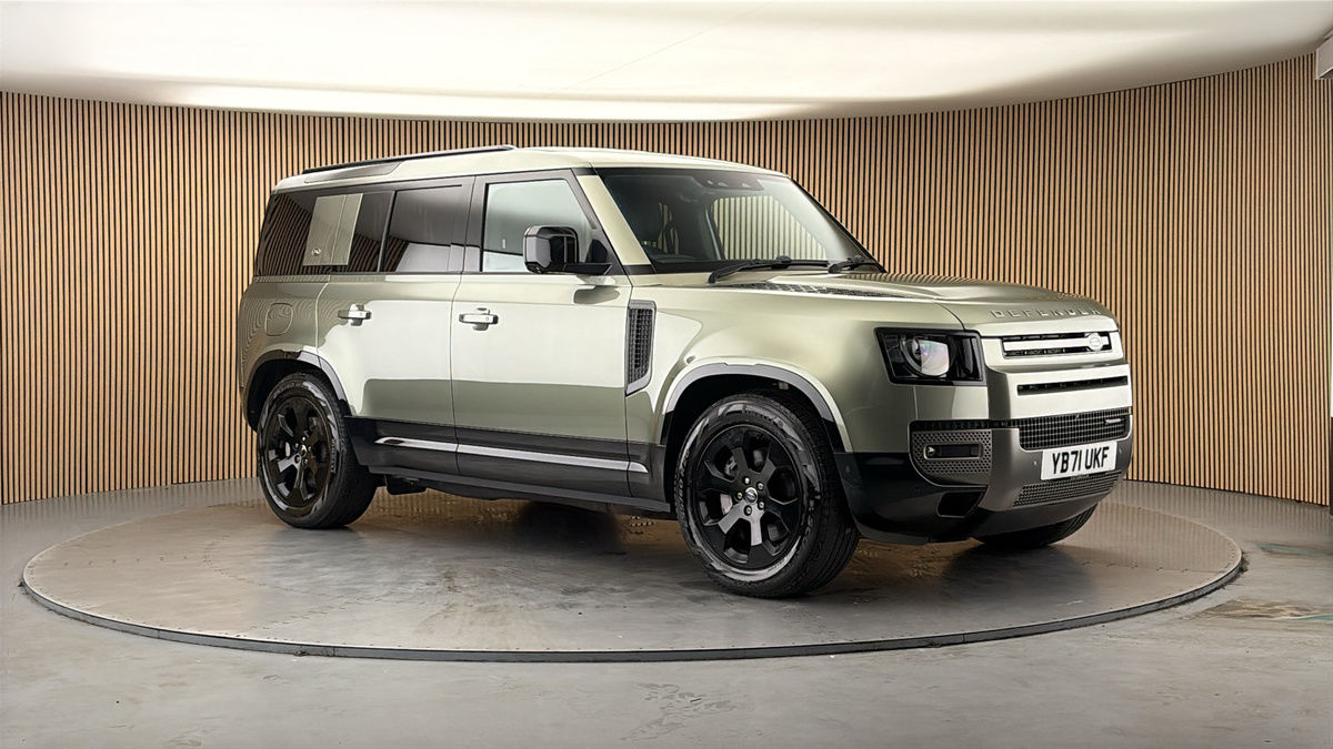 More views of Land Rover Defender 110