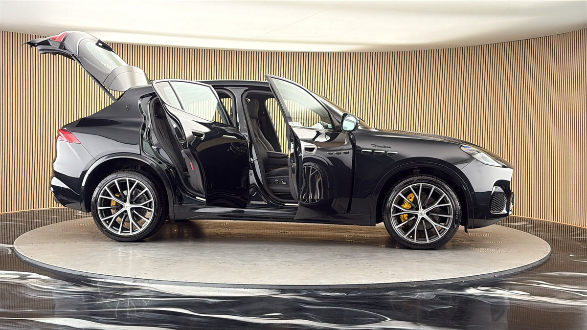 More views of Maserati Grecale