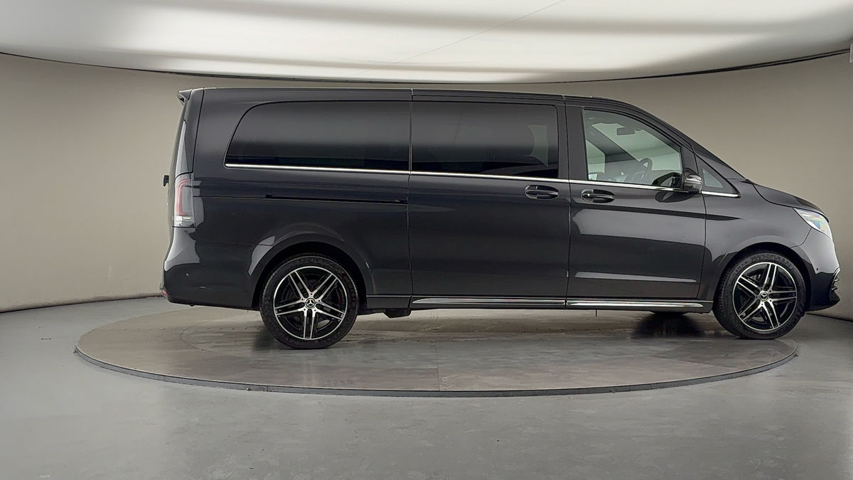 More views of Mercedes-Benz V Class