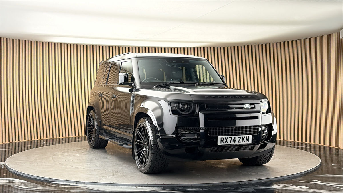 More views of Land Rover Defender 110