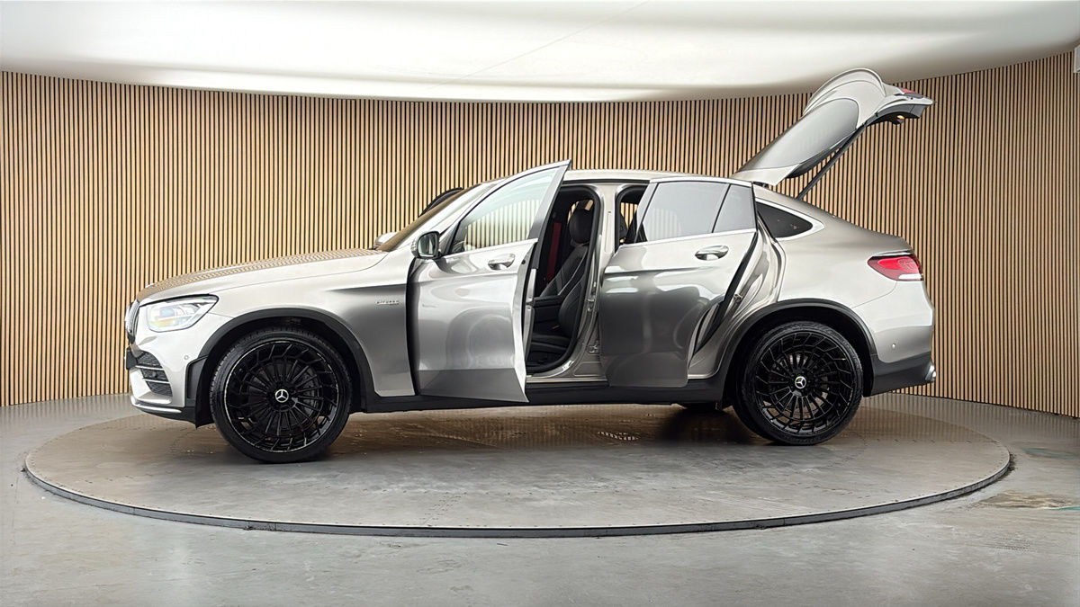 More views of Mercedes-Benz GLC