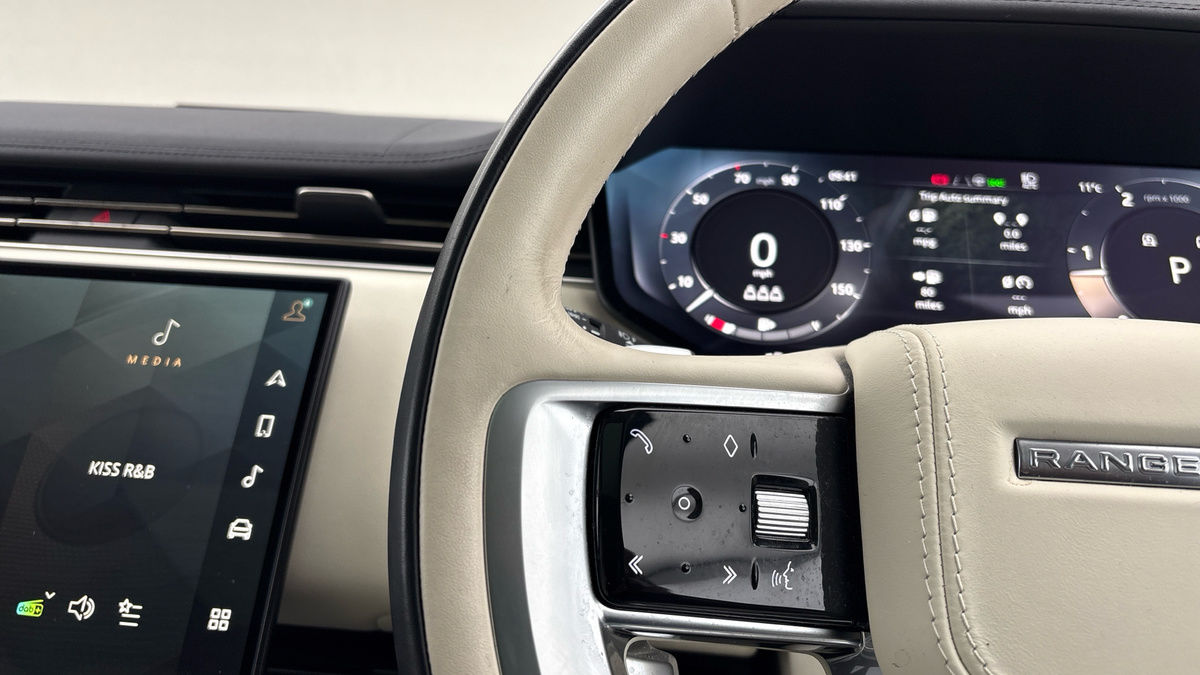 Land Rover Range Rover Image 13