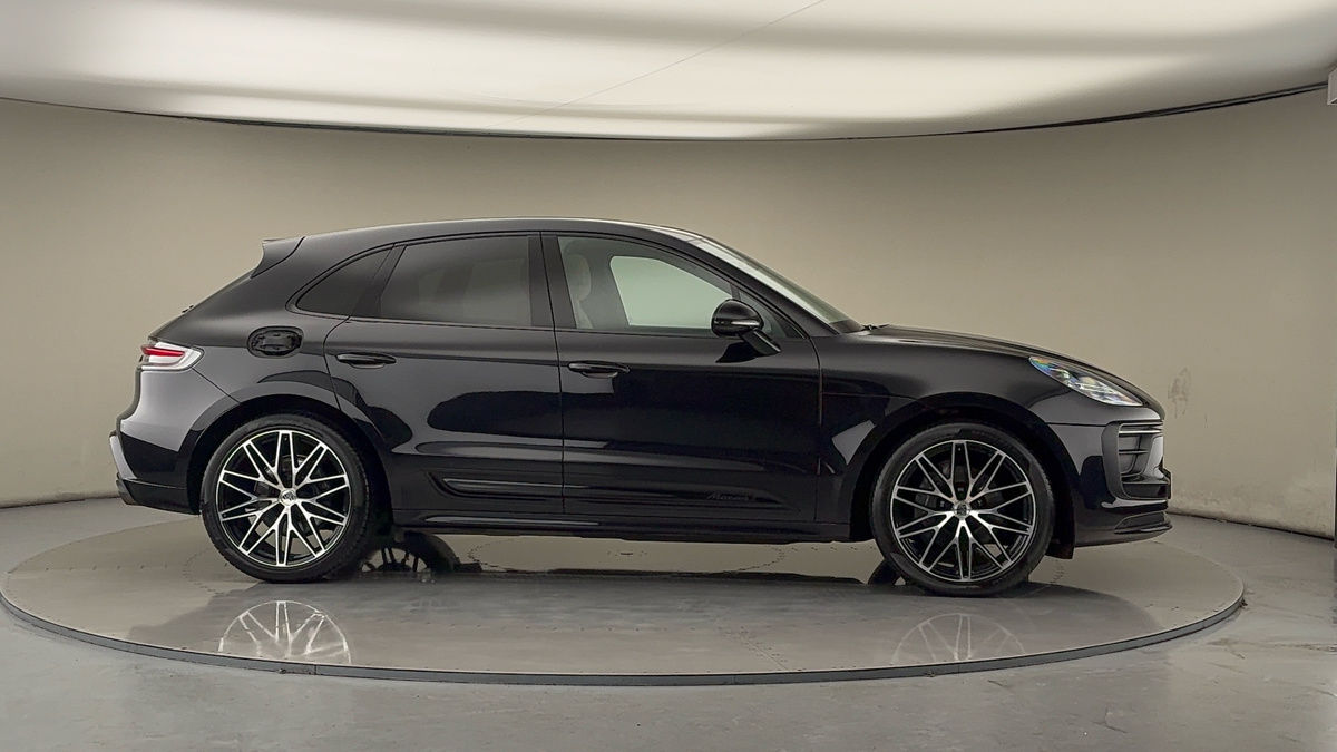 More views of Porsche Macan