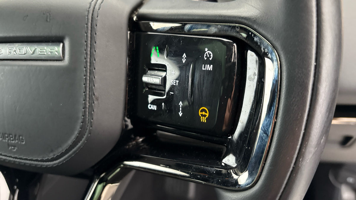 Land Rover Range Rover Sport Image 26