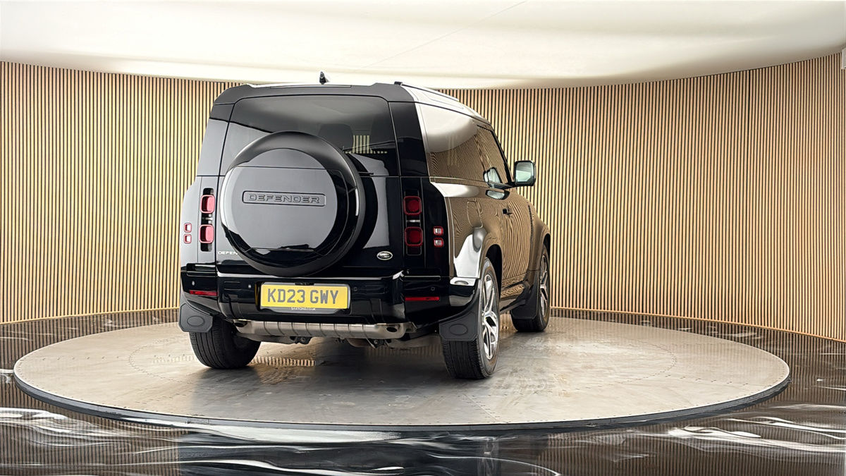 More views of Land Rover Defender 90