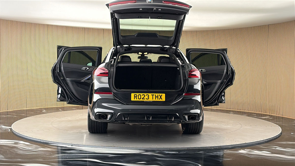 More views of BMW X6