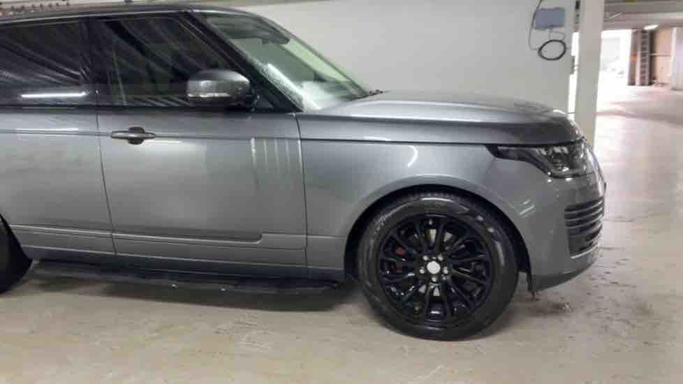 More views of Land Rover Range Rover