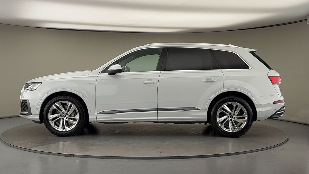 Audi Q7 Image 15