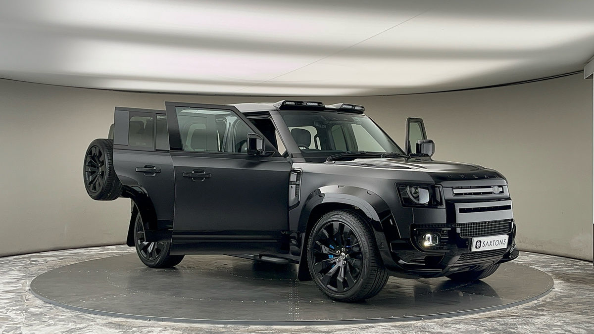 More views of Land Rover Defender 110