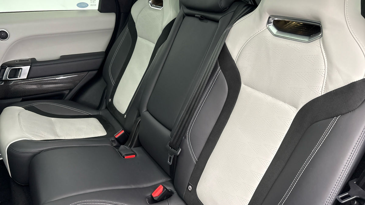 Land Rover Range Rover Sport Image 8