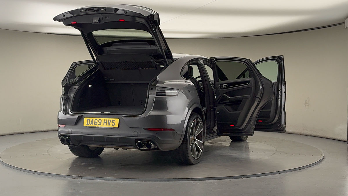 More views of Porsche Cayenne