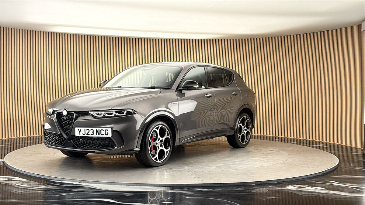 More views of Alfa Romeo Tonale
