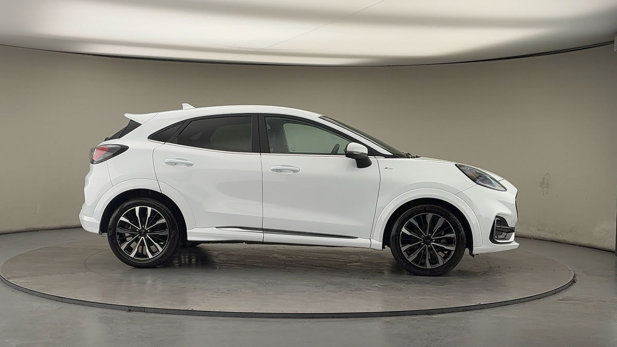 More views of Ford Puma