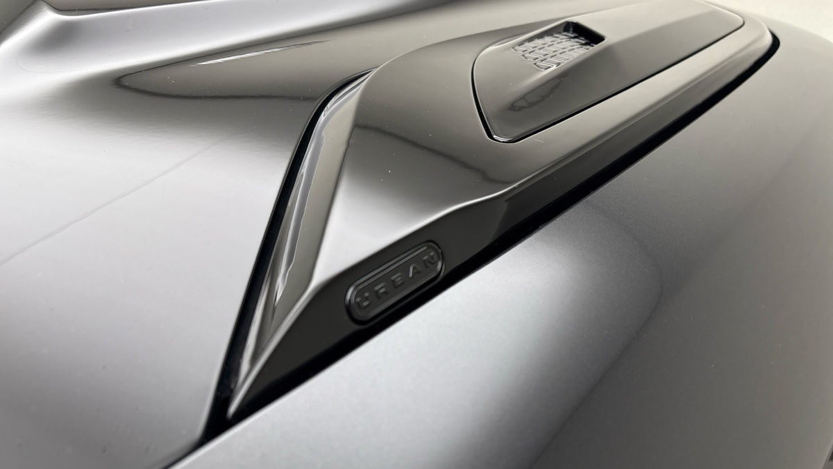 Land Rover Defender 130 Urban Image 26