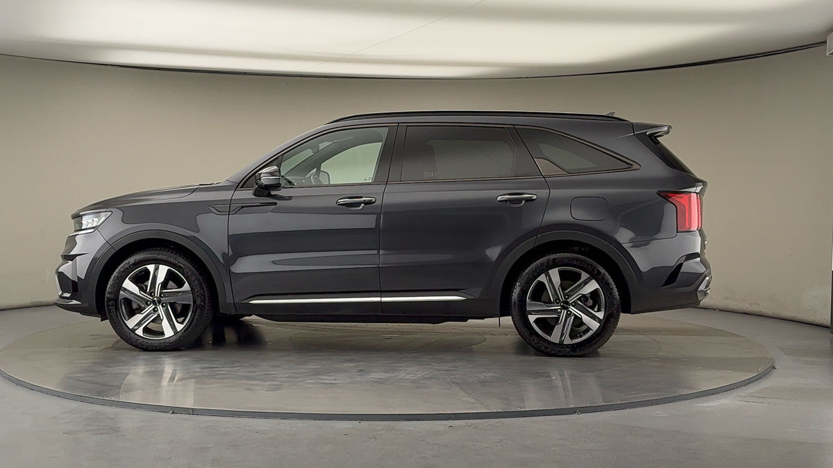 More views of Kia Sorento