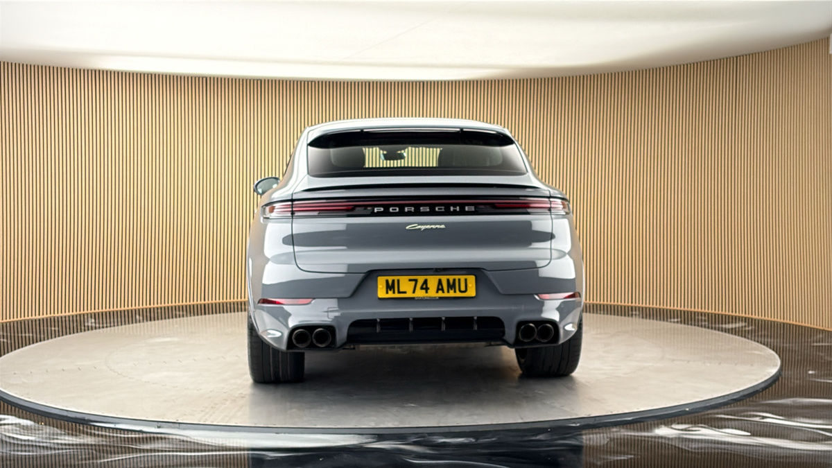 More views of Porsche Cayenne