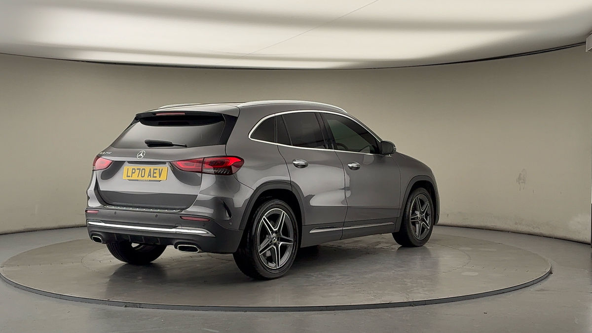 More views of Mercedes-Benz GLA