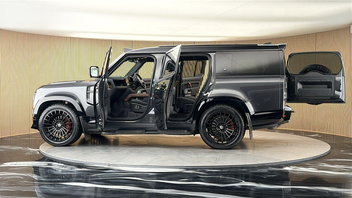 More views of Land Rover Defender 130