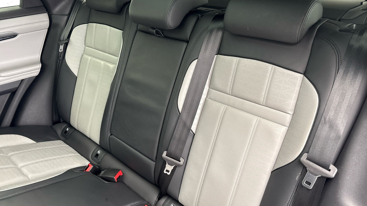 Land Rover Range Rover Evoque Image 8