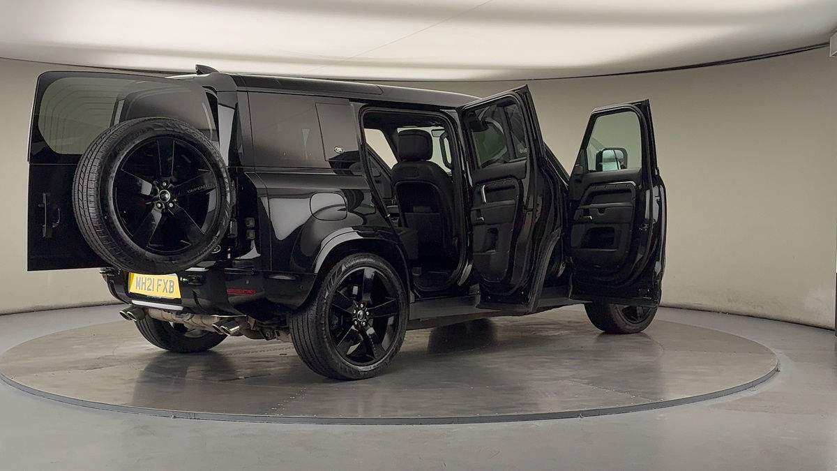 More views of Land Rover Defender 110