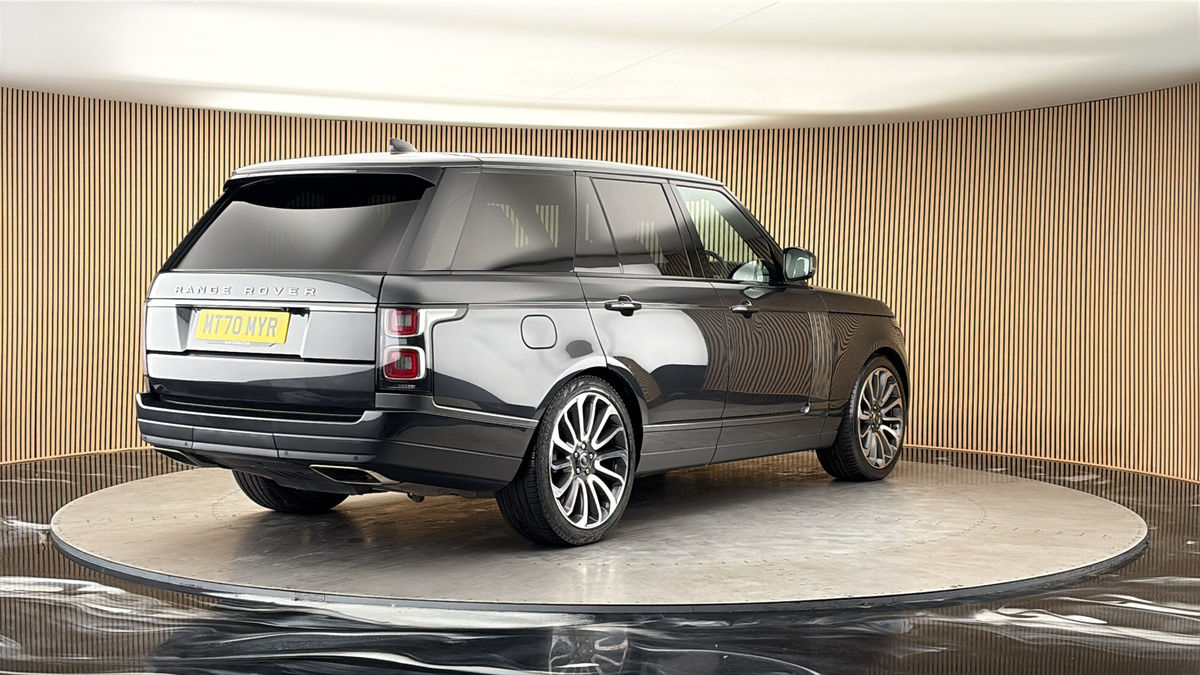 More views of Land Rover Range Rover