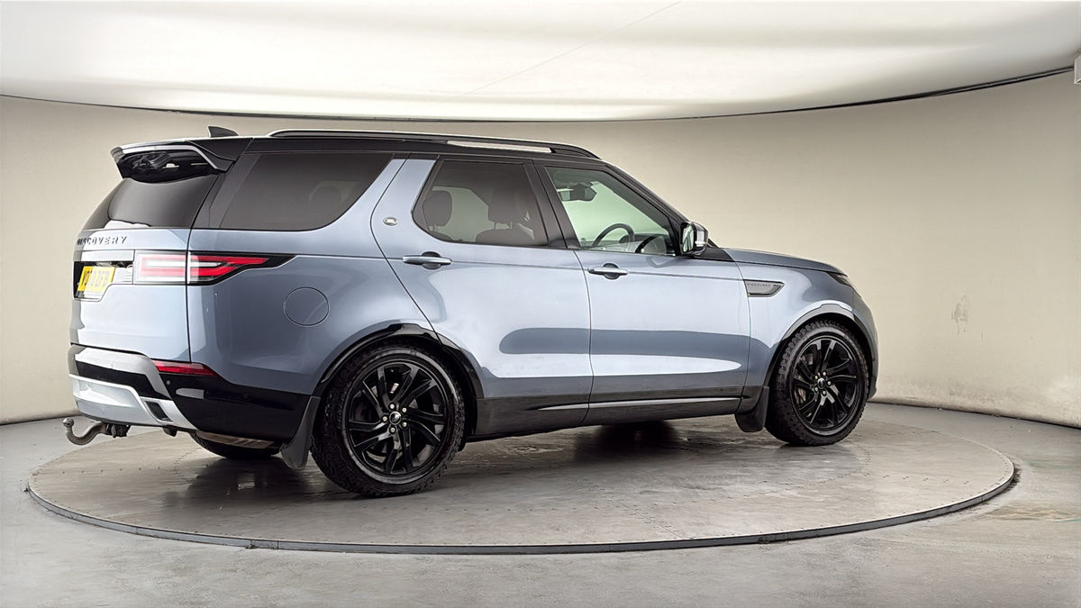 More views of Land Rover Discovery