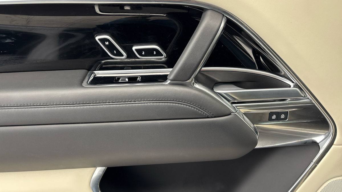 Land Rover Range Rover Image 19