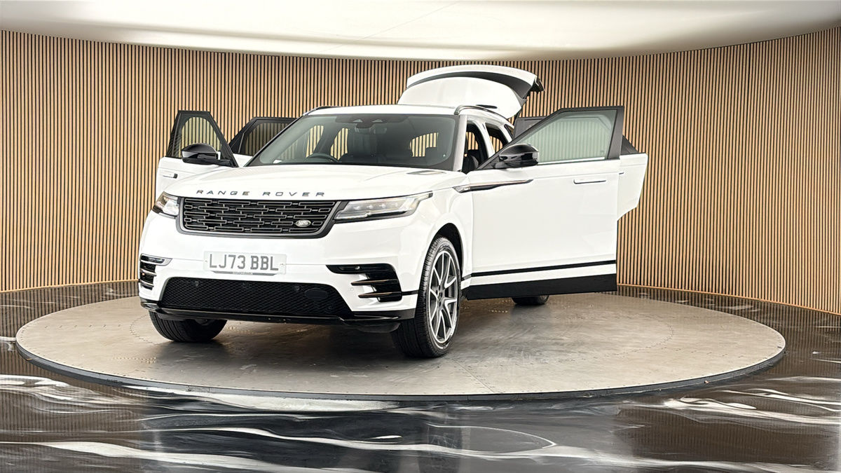 More views of Land Rover Range Rover Velar