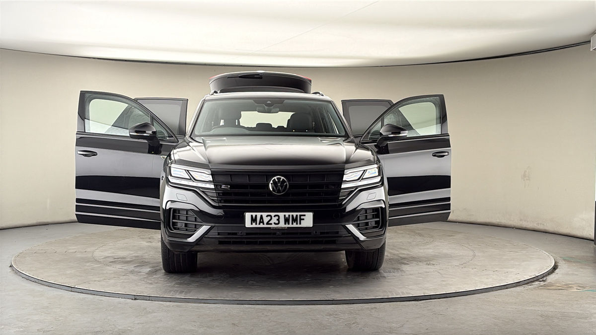 More views of Volkswagen Touareg