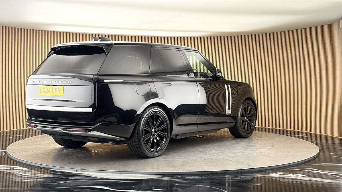 More views of Land Rover Range Rover