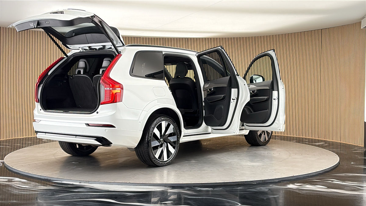 More views of Volvo XC90