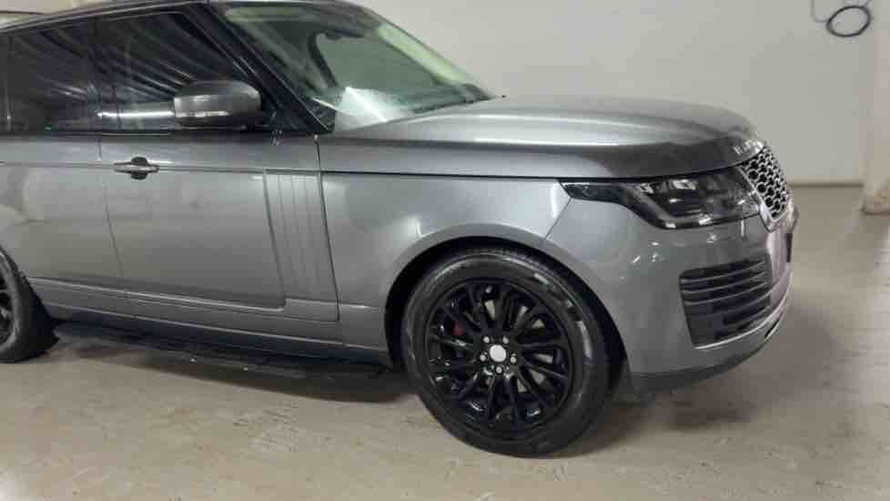 More views of Land Rover Range Rover