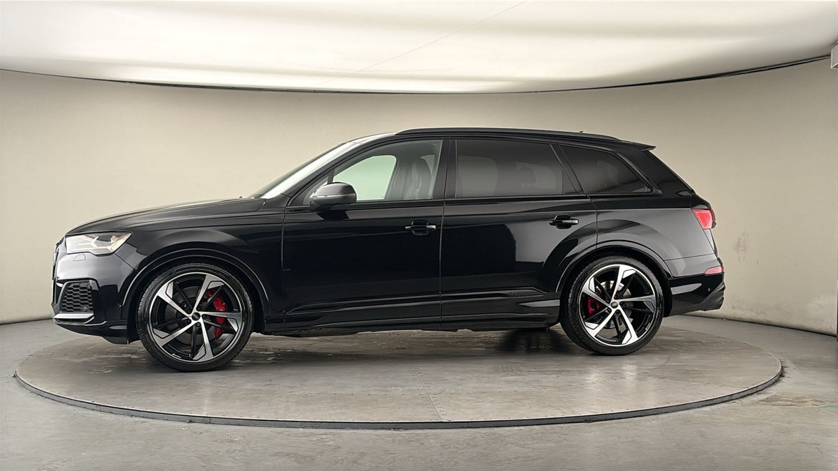 More views of Audi SQ7
